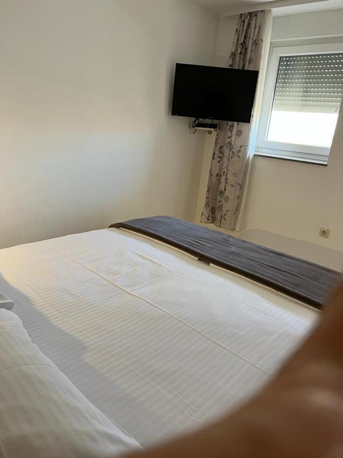 Holiday Baška Voda Eksteriør billede
